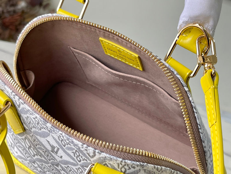 LOV - Luxurious Totes - 547