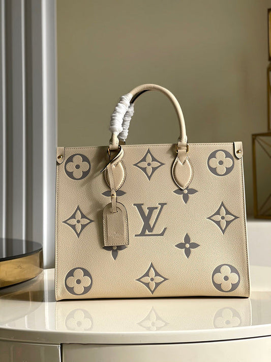 LOV - Luxurious Totes - 2548