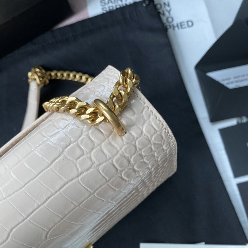 Luxurious Totes - Latest - 8713