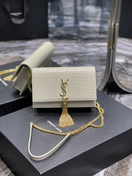 Luxurious Totes - Latest - 8810