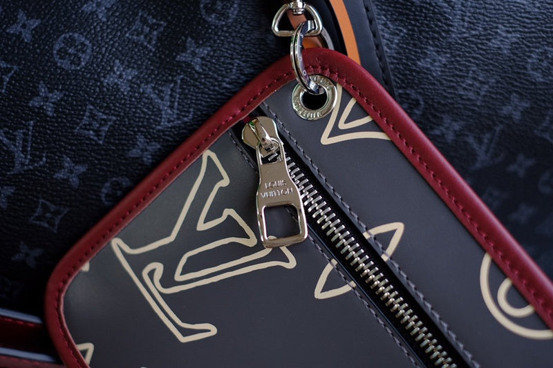 LOV - Luxurious Totes - 2591