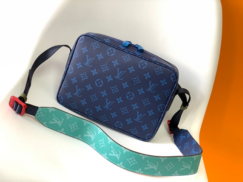 LOV - Luxurious Totes - 1921
