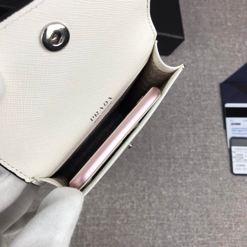 PDA - Luxurious Totes - 037