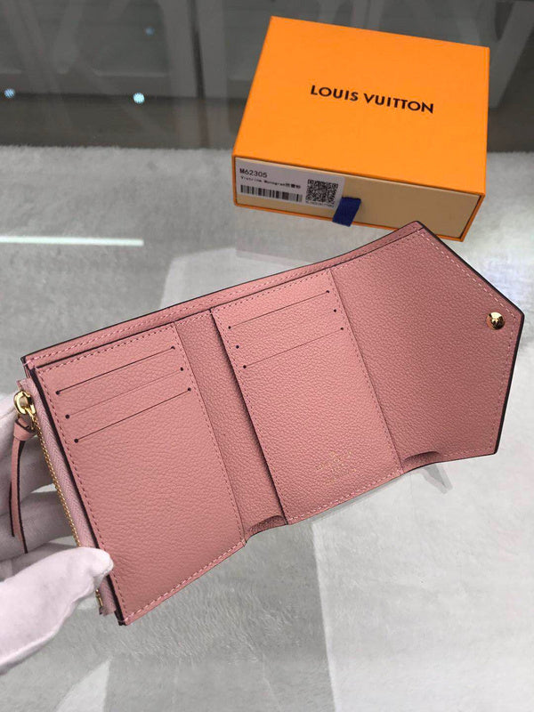 LOV - Luxurious Totes - 2341
