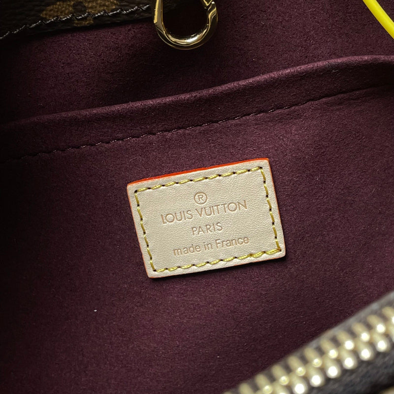 LOV - Luxurious Totes - 1722