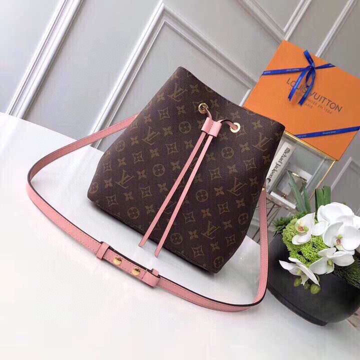 Luxurious Totes - Latest - 1619