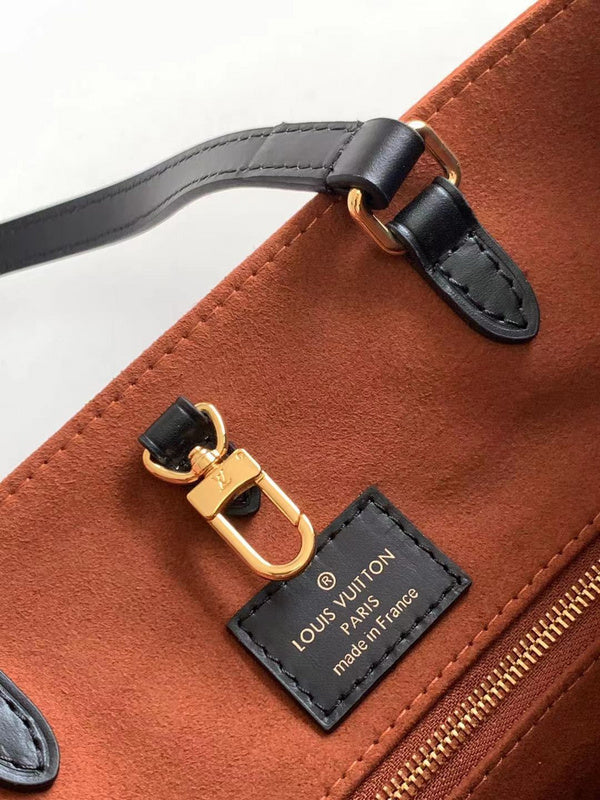 LOV - Luxurious Totes - 2392