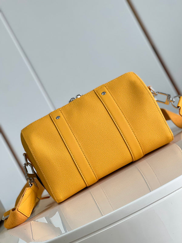 LOV - Luxurious Totes - 987