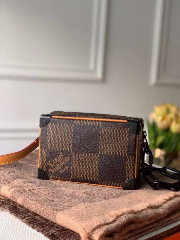 LOV - Luxurious Totes - 2283