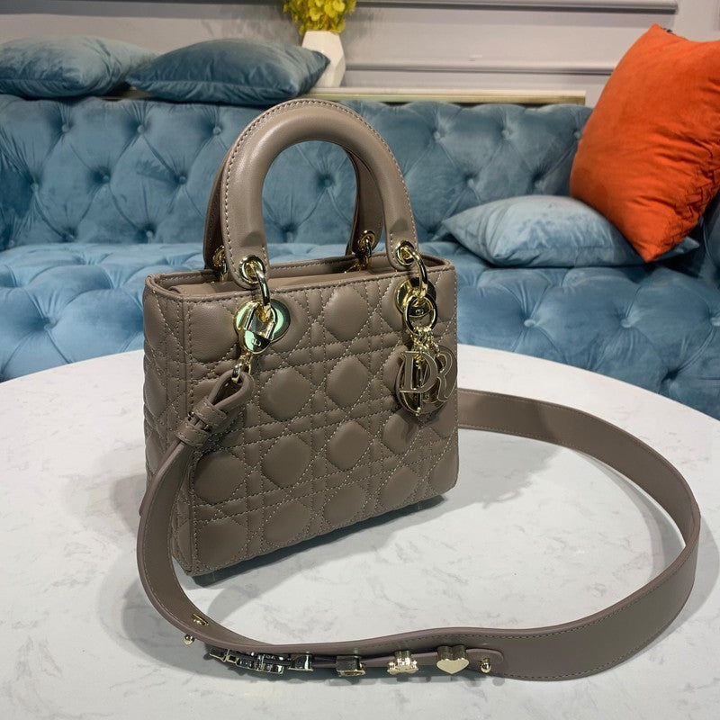Luxurious Totes - Latest - 6332