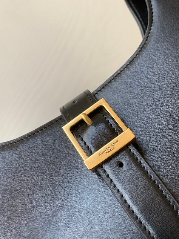 Luxurious Totes - Latest - 8106