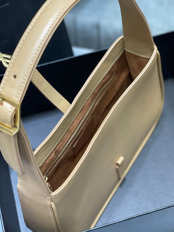 Luxurious Totes - Latest - 8347