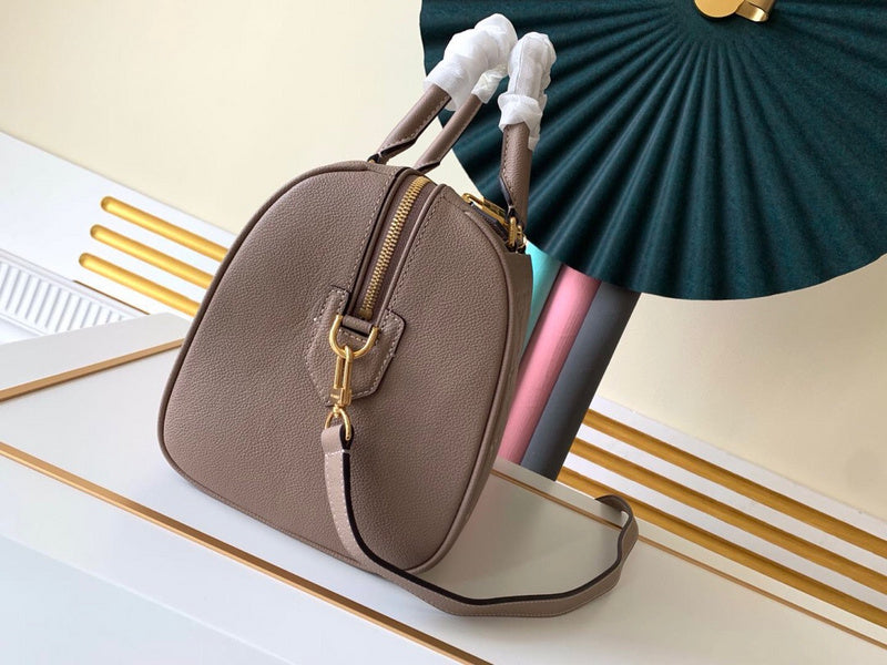 Luxurious Totes - Latest - 9681
