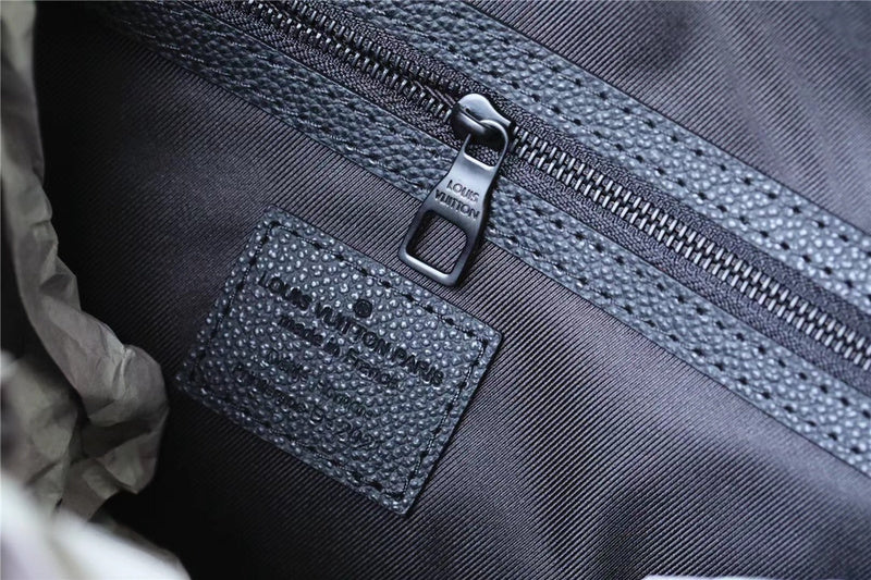 LOV - Luxurious Totes - 2242