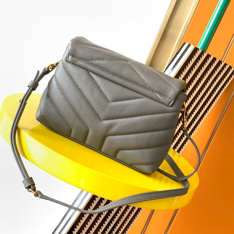 Luxurious Totes - Latest - 8138