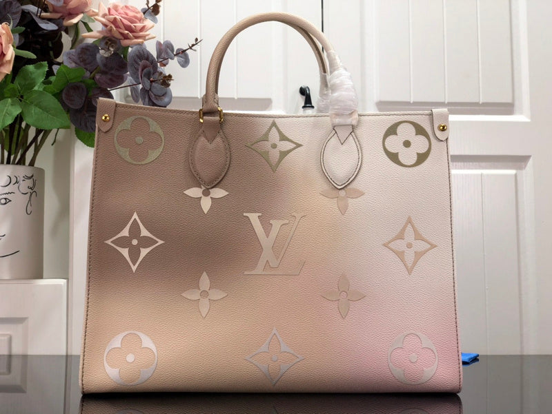 LOV - Luxurious Totes - 1577