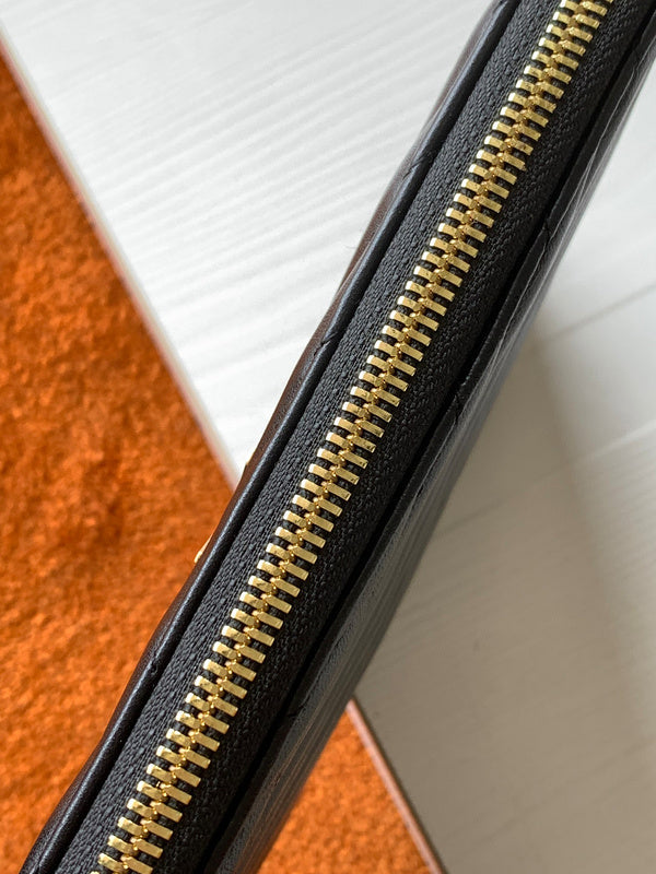 Luxurious Totes - Latest - 8659