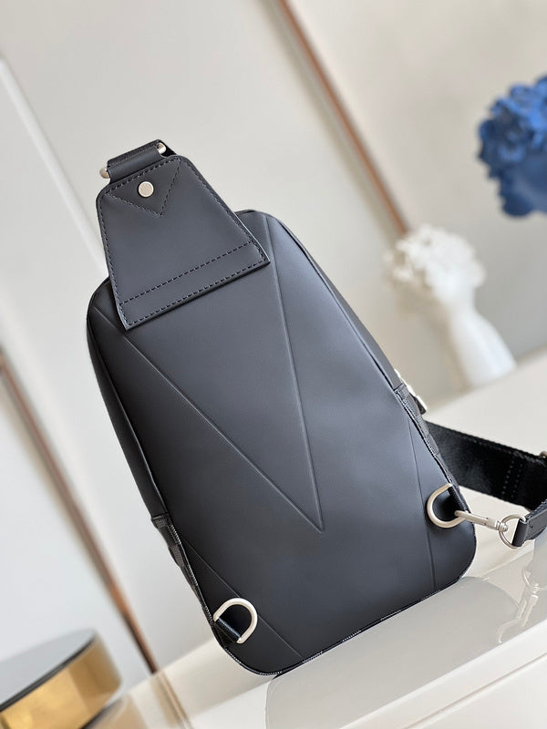 LOV - Luxurious Totes - 1115