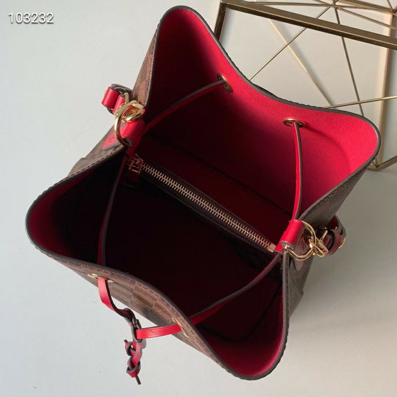 LOV - Luxurious Totes - 2082