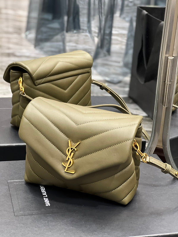 Luxurious Totes - Latest - 8500