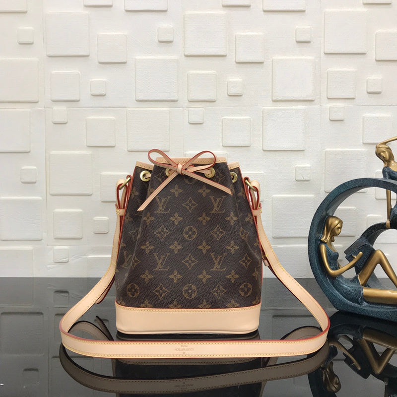 Luxurious Totes - Latest - 1598