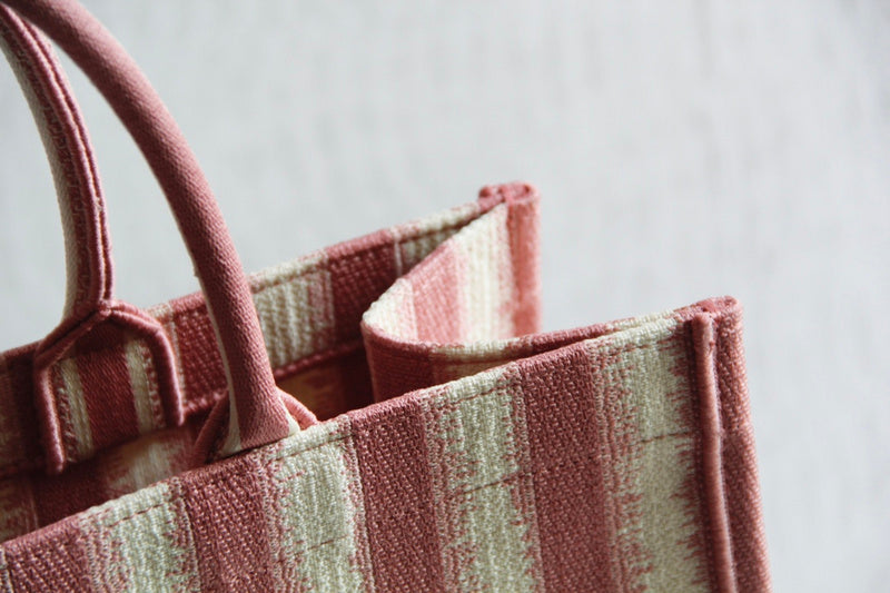 Luxurious Totes - Latest - 6528