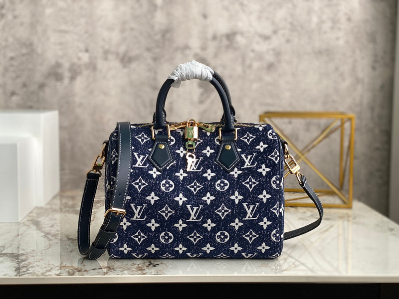 LOV - Luxurious Totes - 2078