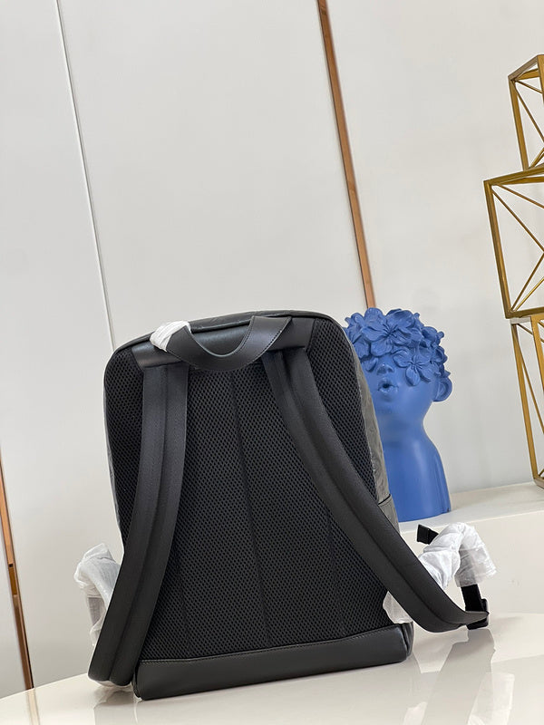 LOV - Luxurious Totes - 1551