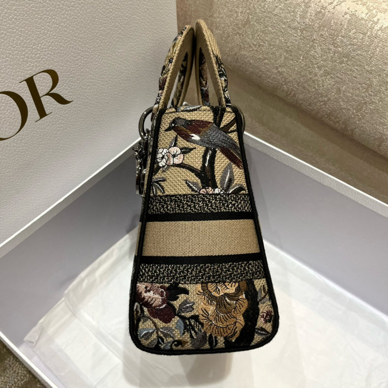 Luxurious Totes - Latest - 6203