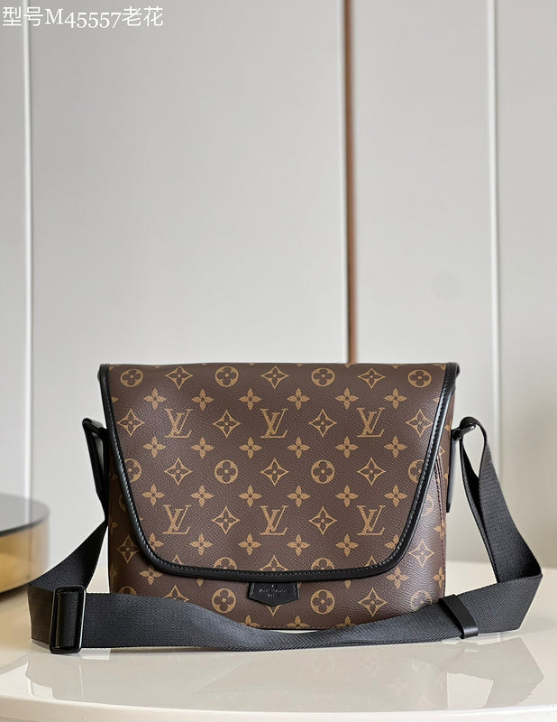 LOV - Luxurious Totes - 1082