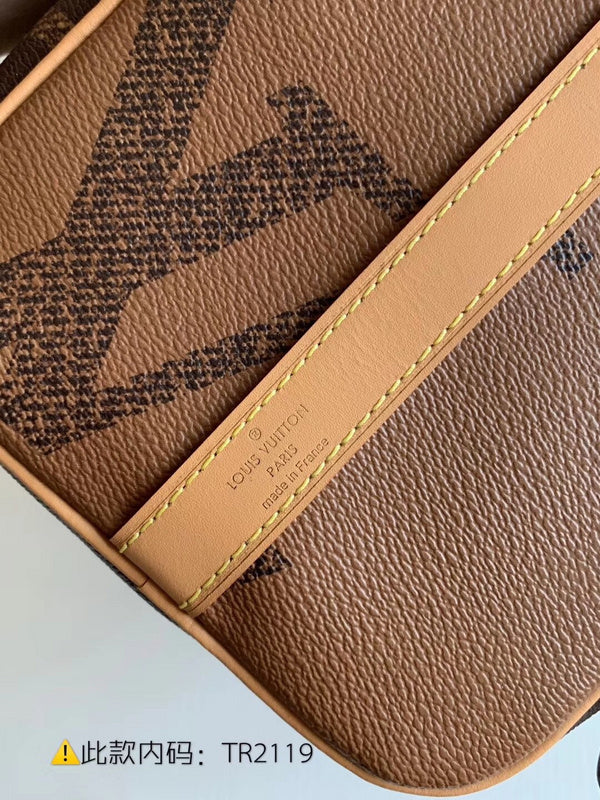 Luxurious Totes - Latest - 9706