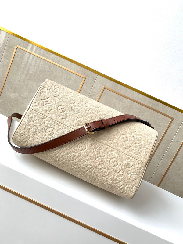 Luxurious Totes - Latest - 1805
