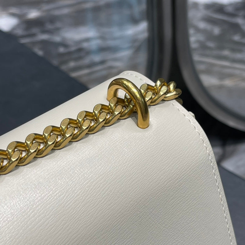 Luxurious Totes - Latest - 8542