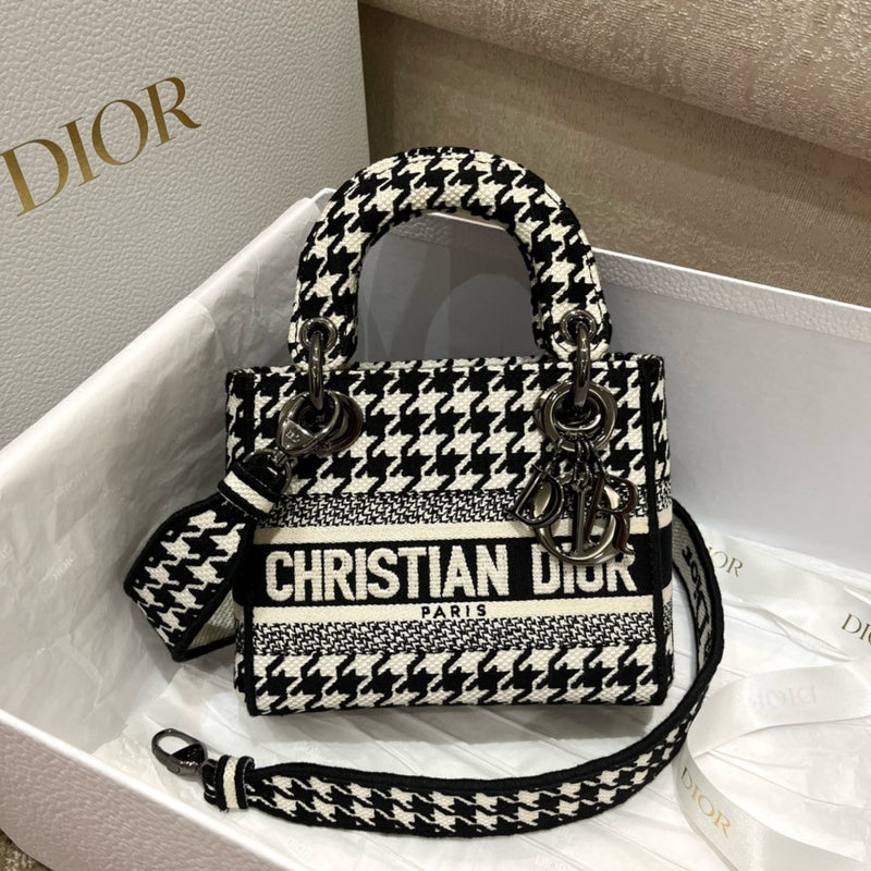 Luxurious Totes - Latest - 6205