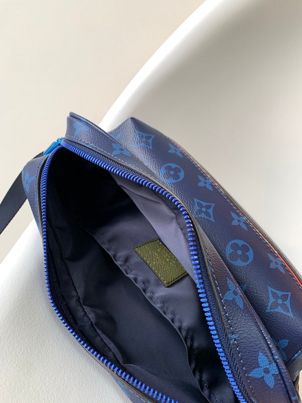 LOV - Luxurious Totes - 1921