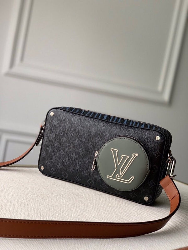 LOV - Luxurious Totes - 2592