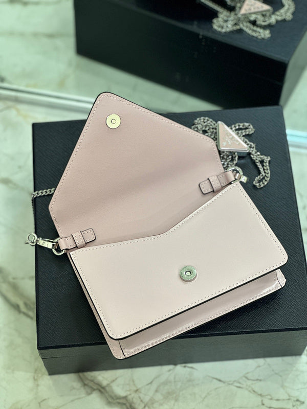 PDA - Luxurious Totes - 074