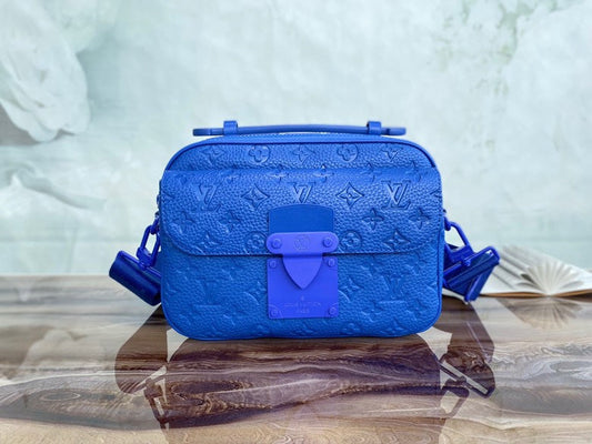LOV - Luxurious Totes - 2294