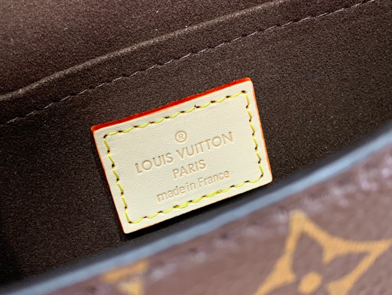 LOV - Luxurious Totes - 602