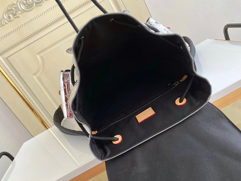 LOV - Luxurious Totes - 2297