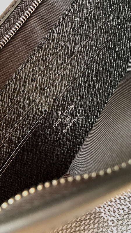 LOV - Luxurious Totes - 2512