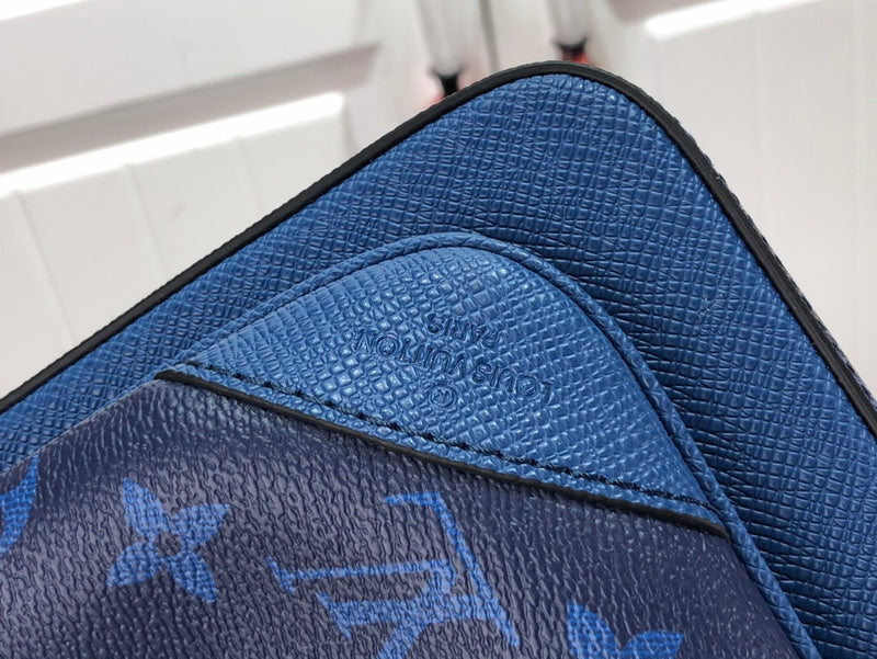 LOV - Luxurious Totes - 1853