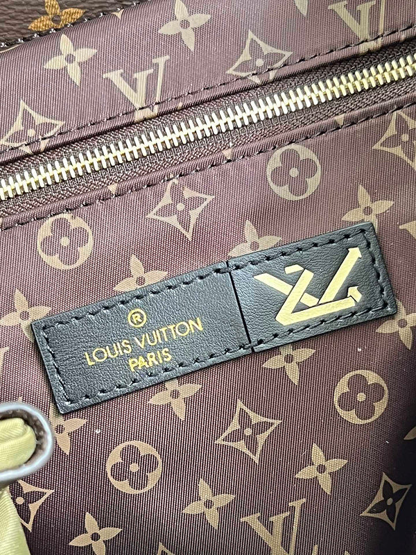 LOV - Luxurious Totes - 2117