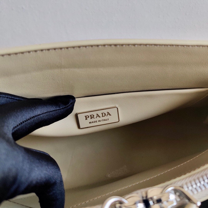 Luxurious Totes - Latest - 4710