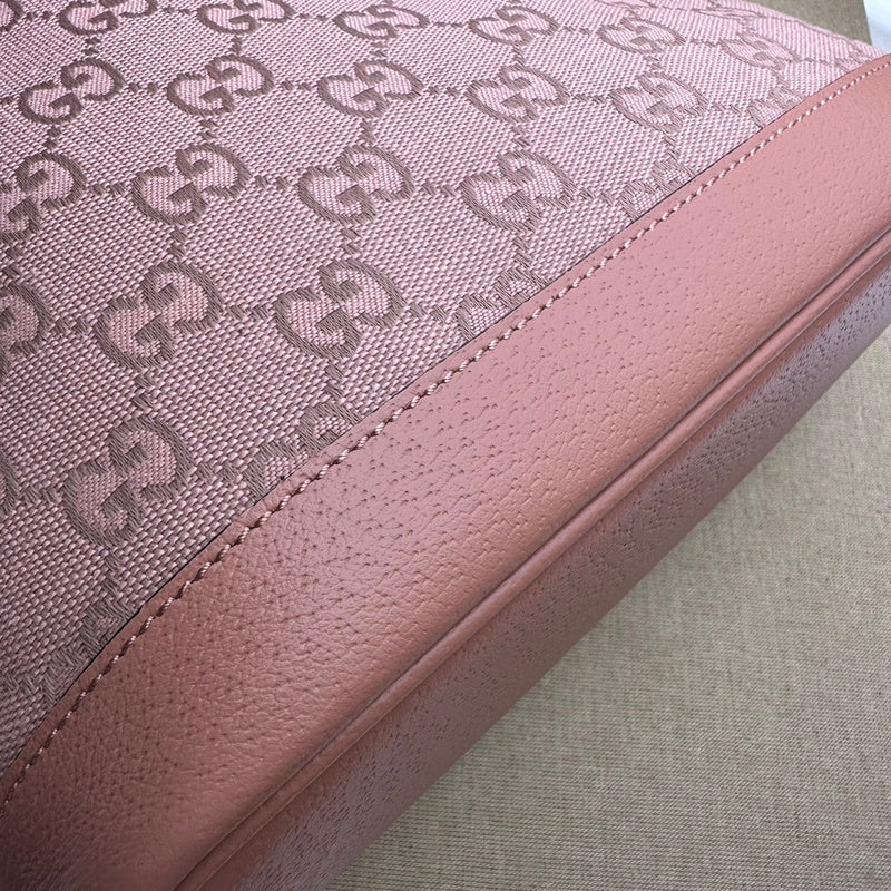 GUI - Luxurious Totes - 156
