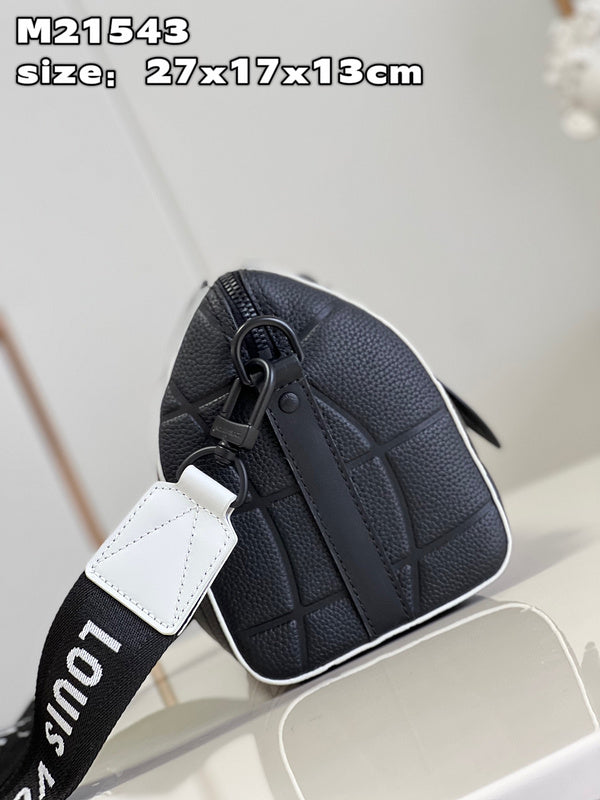 LOV - Luxurious Totes - 866