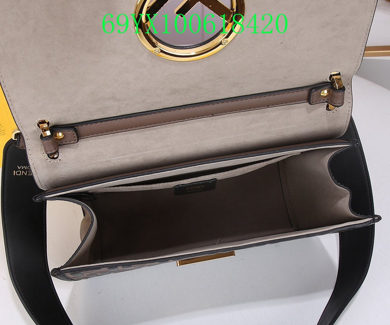 GC - Shoulder - 2989