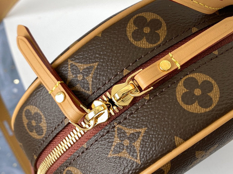 Luxurious Totes - Latest - 2242