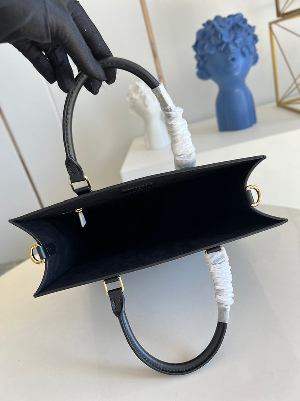LOV - Luxurious Totes - 2111