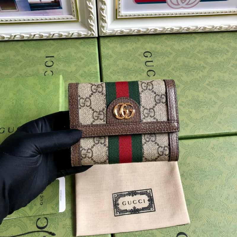 GUI - Luxurious Totes - 183